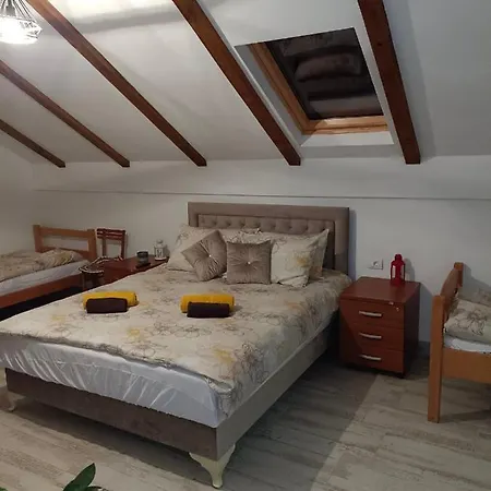 Apartment Fruskogorski Deram *